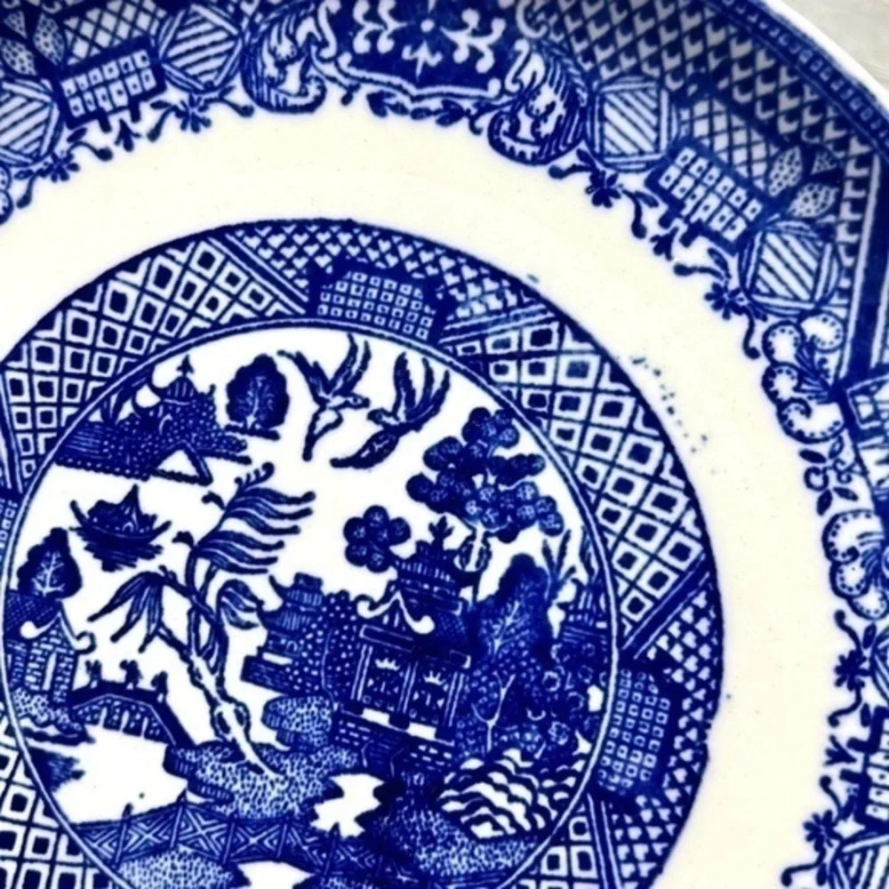 Vintage blue willow