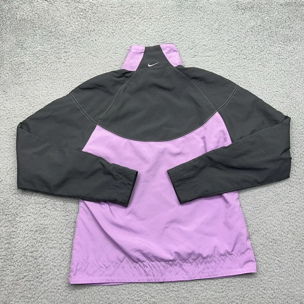 Nike women small