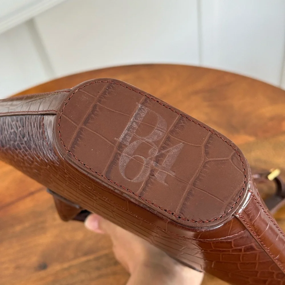 Paris / 64 rich brown