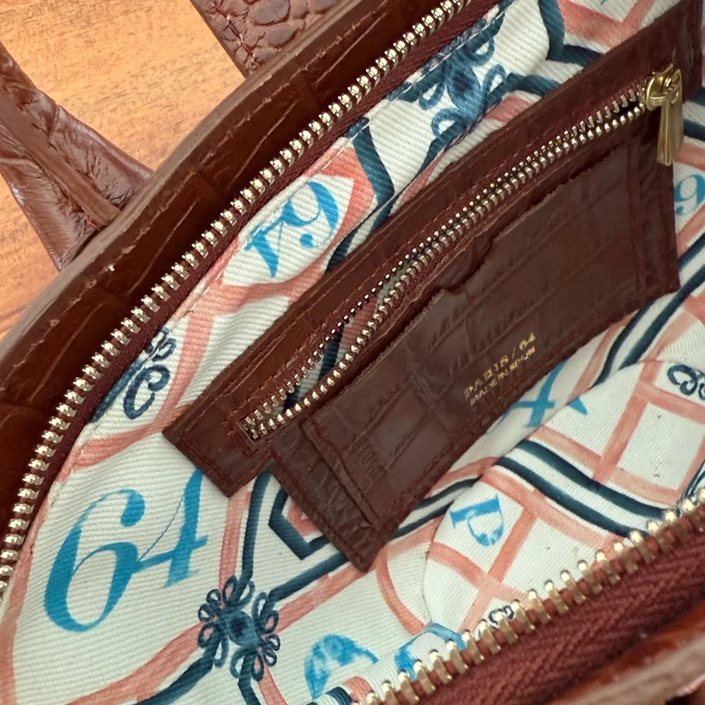 Paris / 64 rich brown