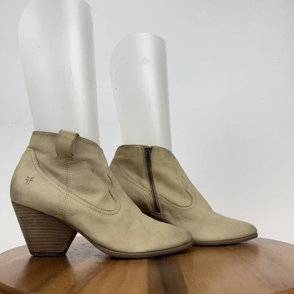 Womens‎ Frye Reina Tan Nubuck Leather Heeled Western Ankle Boots Booties Size 10