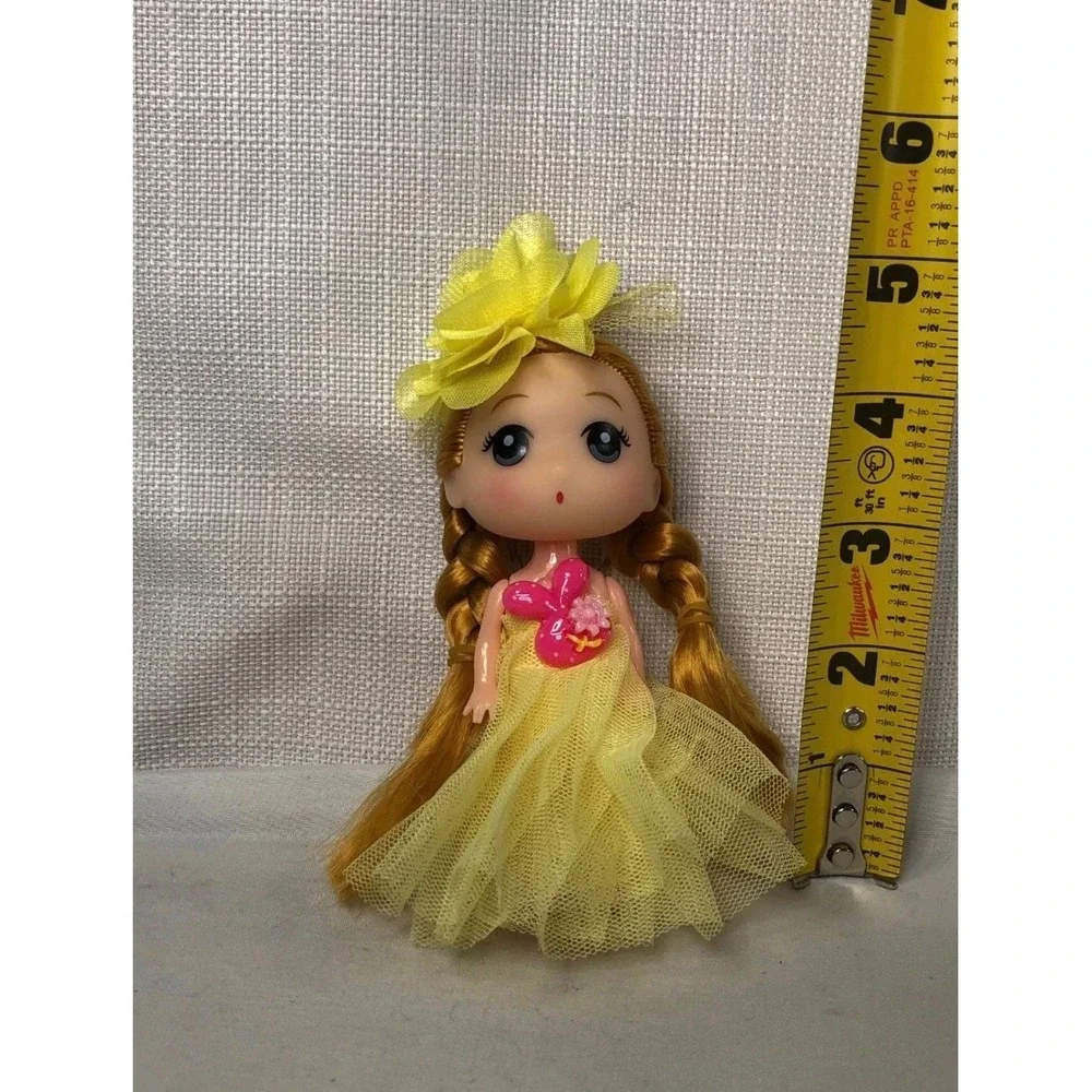 N/A miniature doll