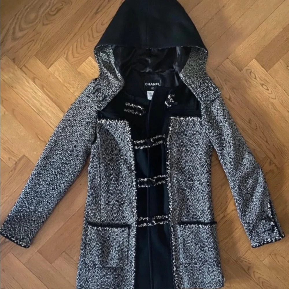 CHANEL excellent worn