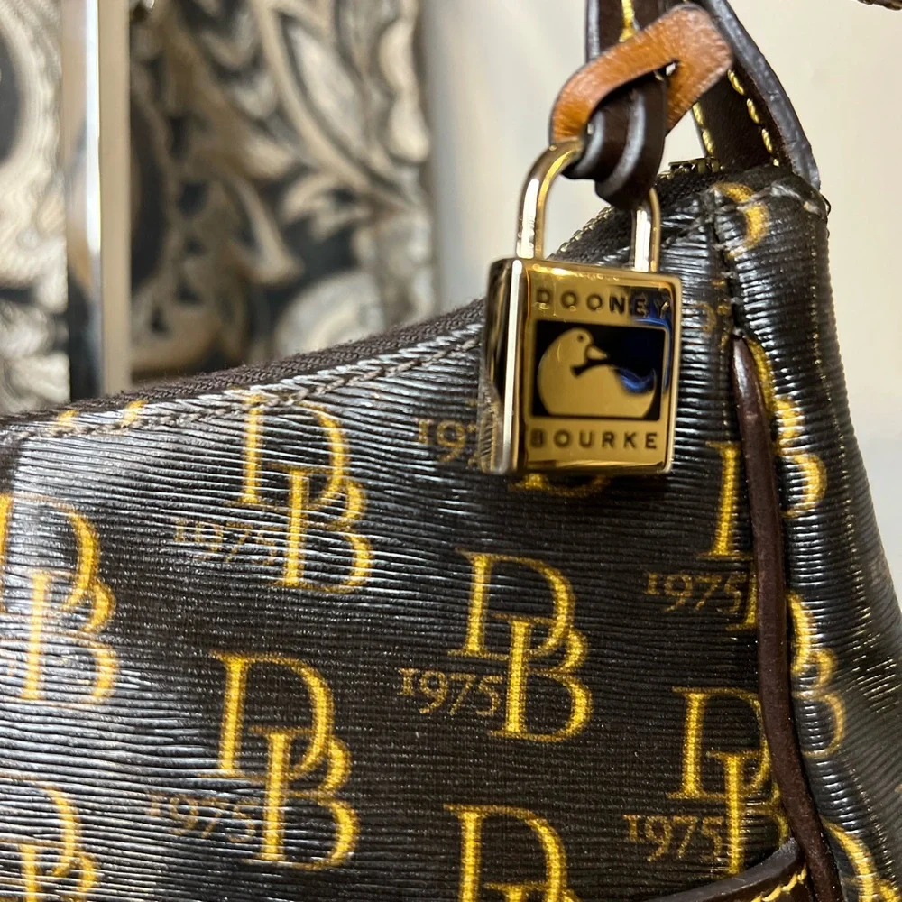 Dooney & Bourke Signature Dark Brown Leather 1975 Collins Bag