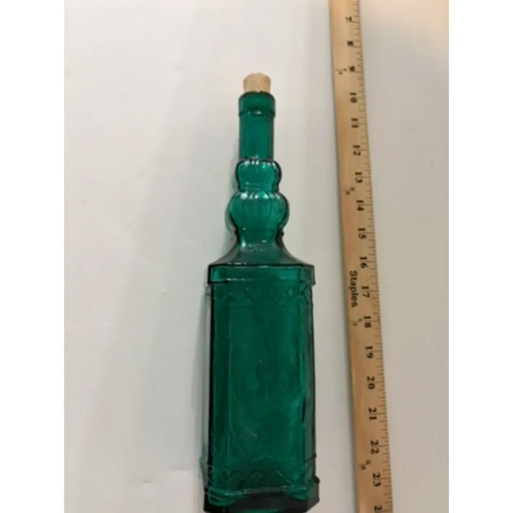 unknown vtg emerald