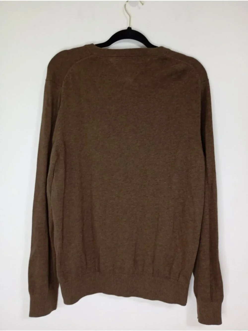 Tommy Hilfiger used excellent