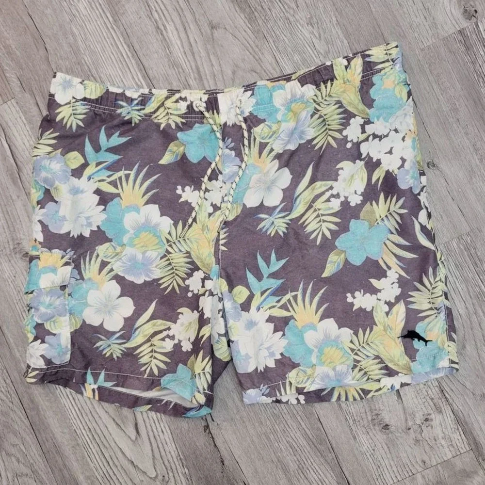 Tommy Bahama Swim Trunks Large Gray Blue‎ Floral Tropical Beach Vacation