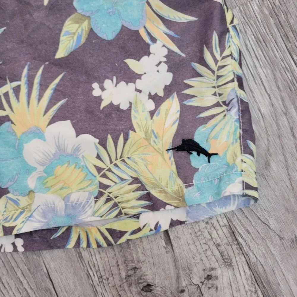 Tommy Bahama gently used