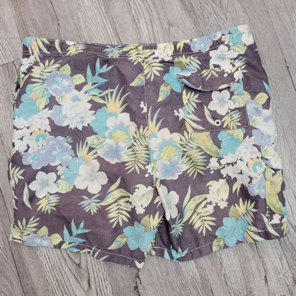 Tommy Bahama gently used