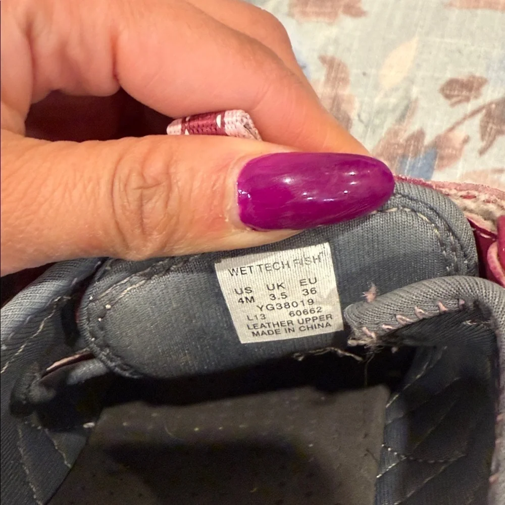 Sperry stylish sandals
