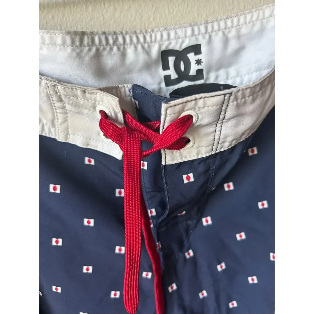 DC Shoes Men's Boardshorts Swim Trunks Navy Blue Geometric Print Size 33
