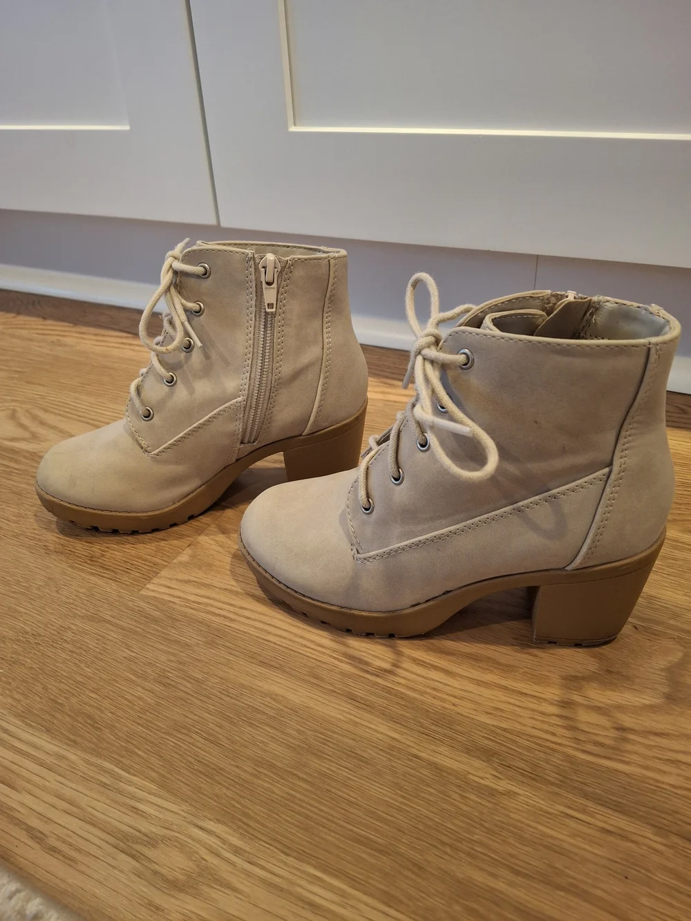 Soda stylish taupe
