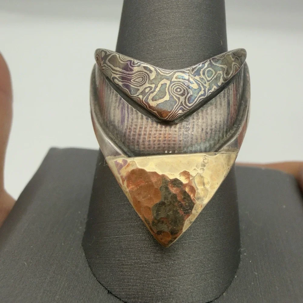 Vtg Custom Made Sterling Damascus Steel Ring Solid 14k Gold Inlay Hammered Read