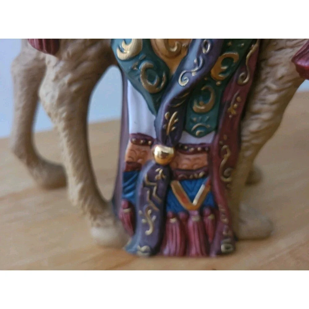 Kirkland  Nativity 75177 Replacement Figurine Wiseman Standing Camel Vintage