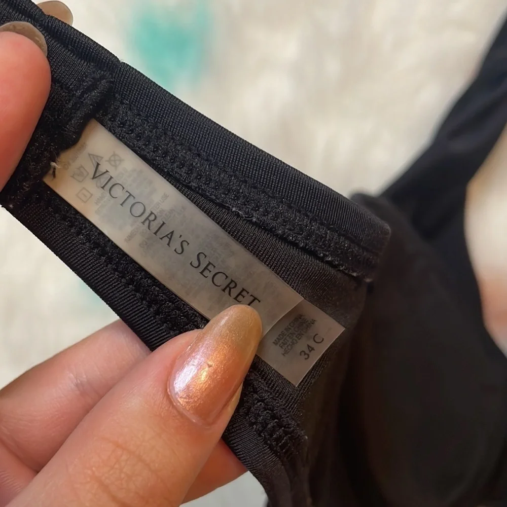 Victorias Secret 34c padding stains