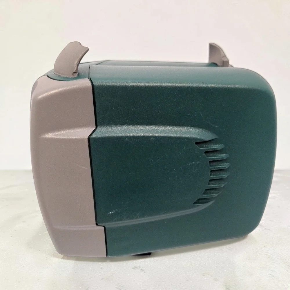Polaroid capture candid
