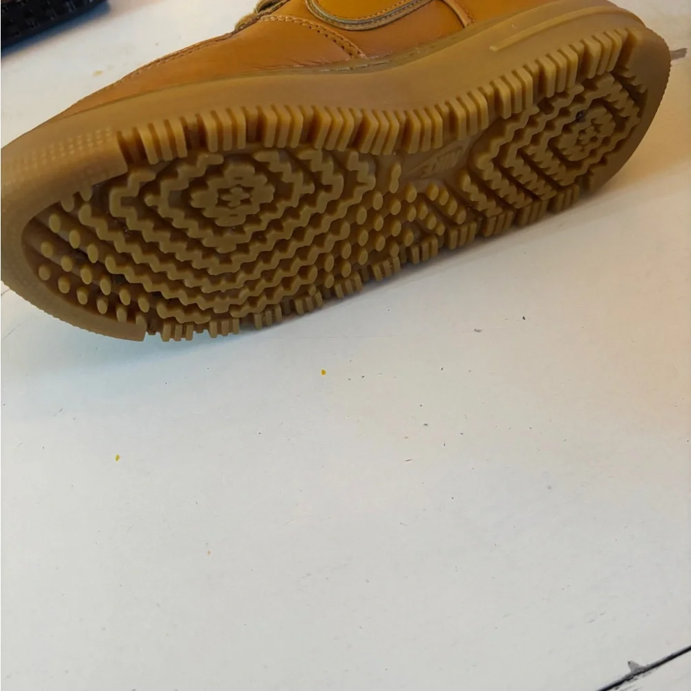 Nike rugged high