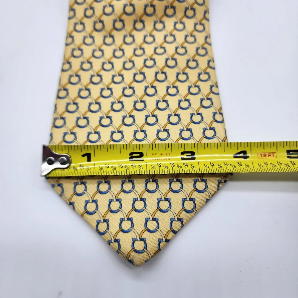 Brooks Brothers brand brooks