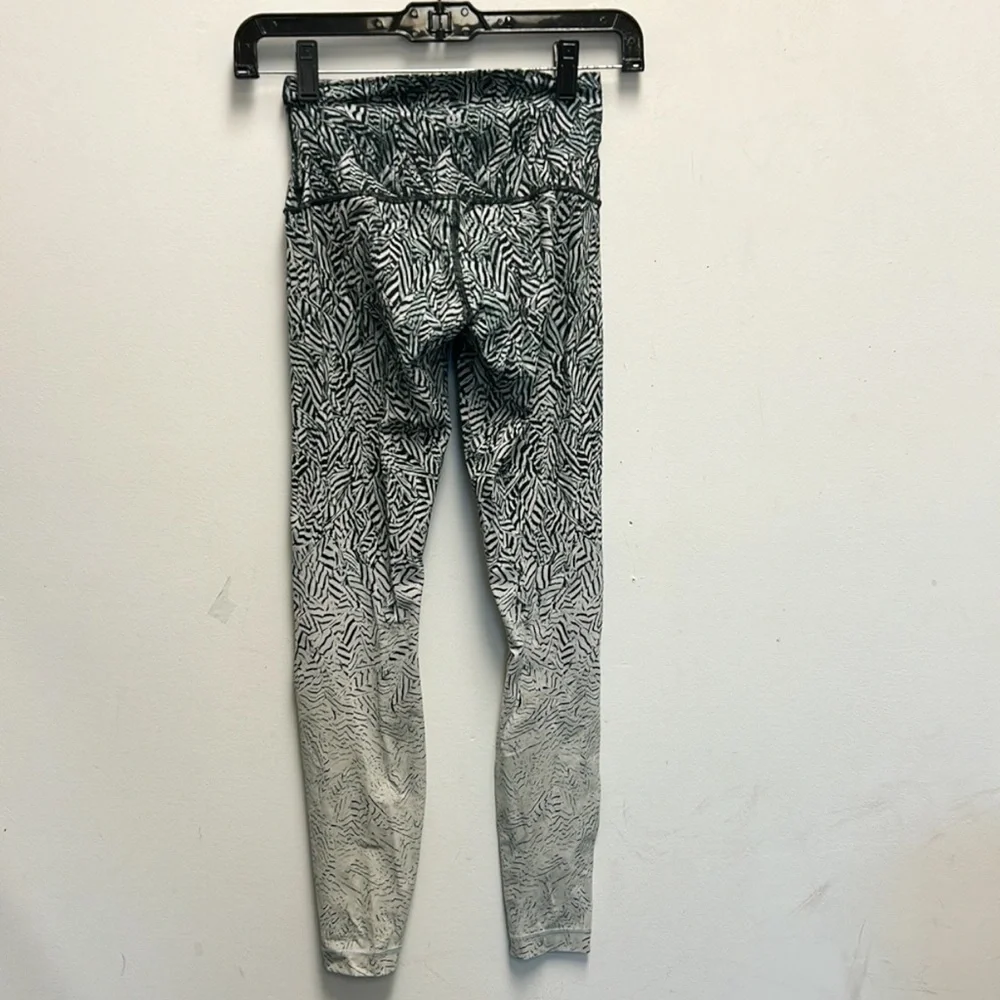 lululemon athletica size black