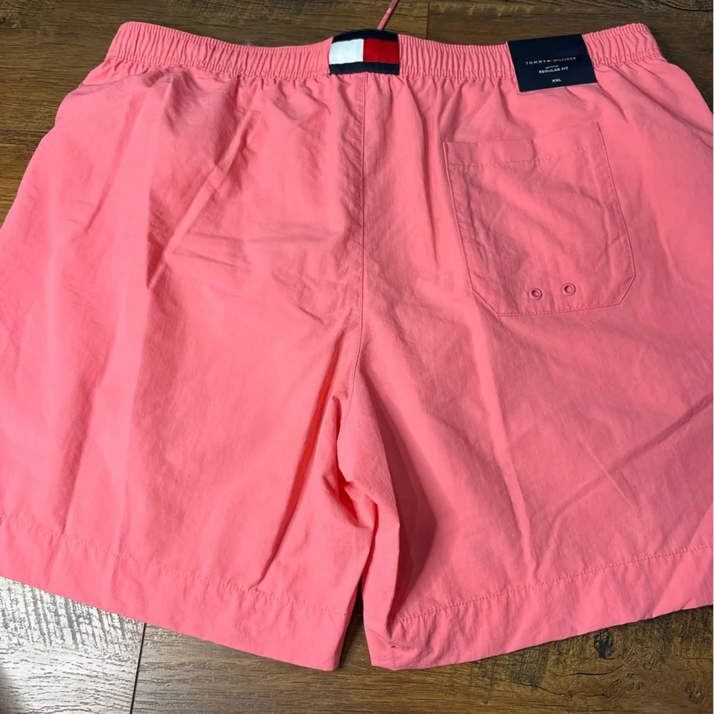 Tommy Hilfiger stylish pink
