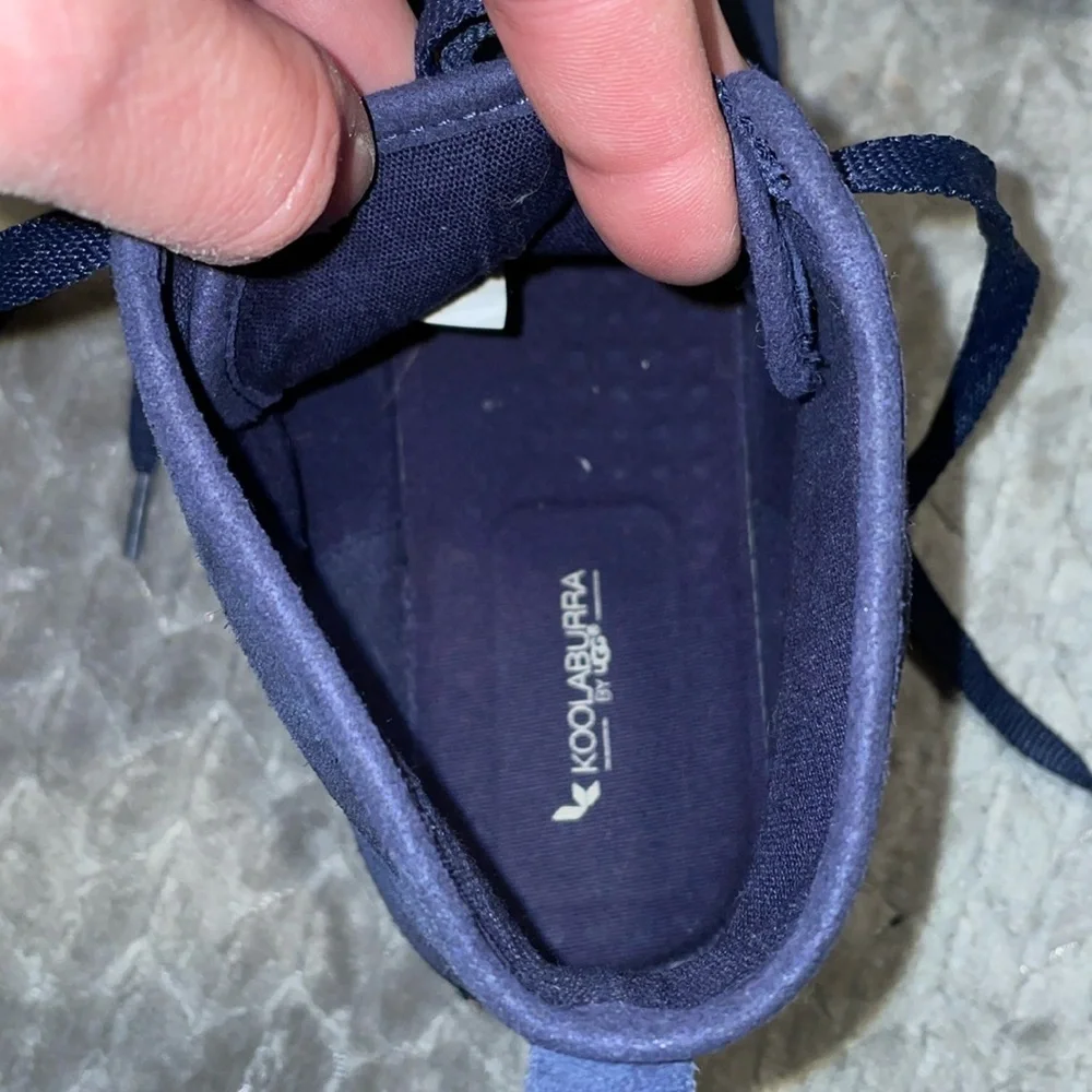 UGG euc smoke