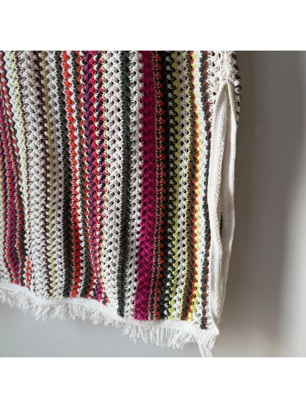 Old Navy multicolor crochet