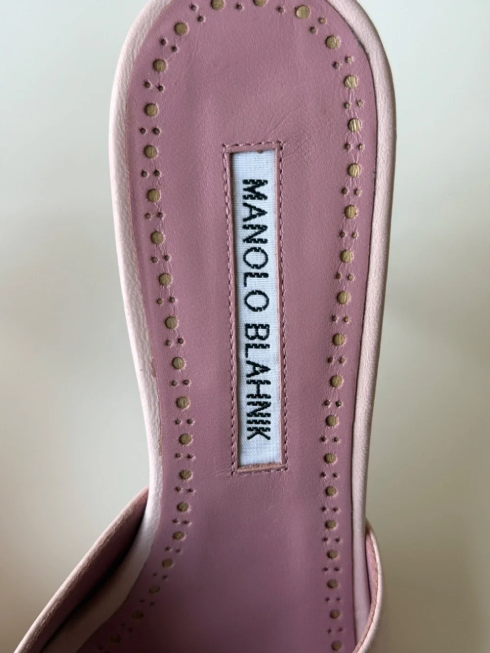 Vintage Manolo Blahnik dusty pink leather mules, IT 36