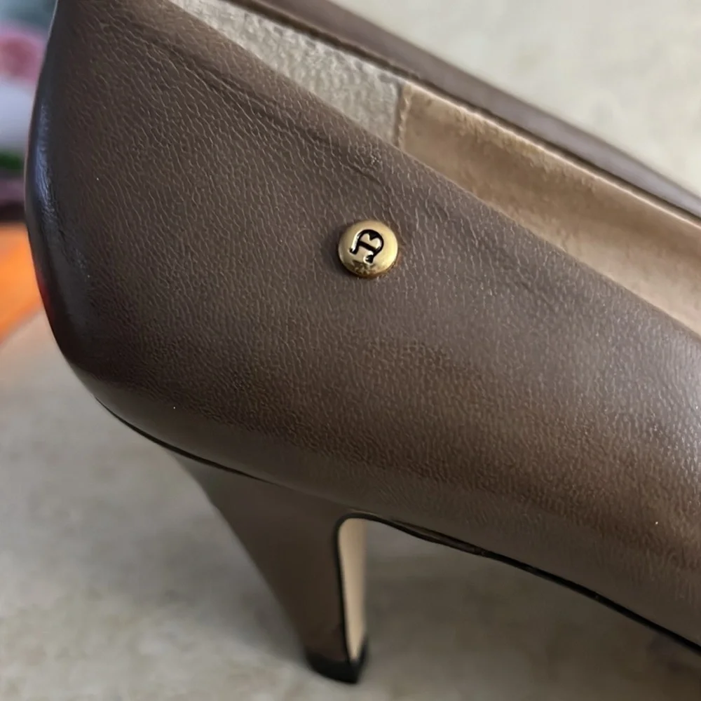 Etienne Aigner shoe shoes