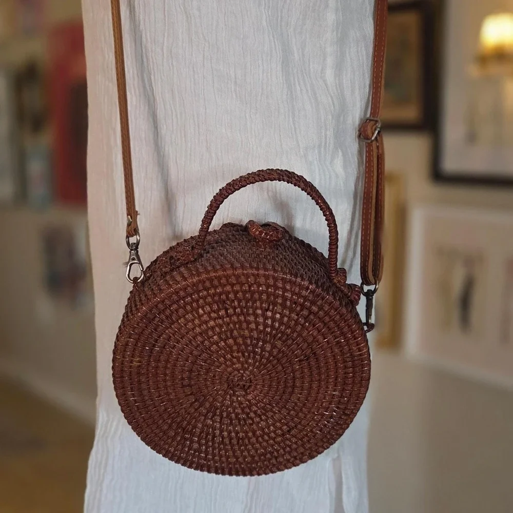 Vintage handcrafted round