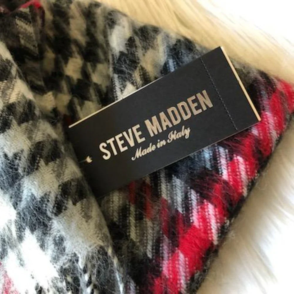 Steve Madden new tag