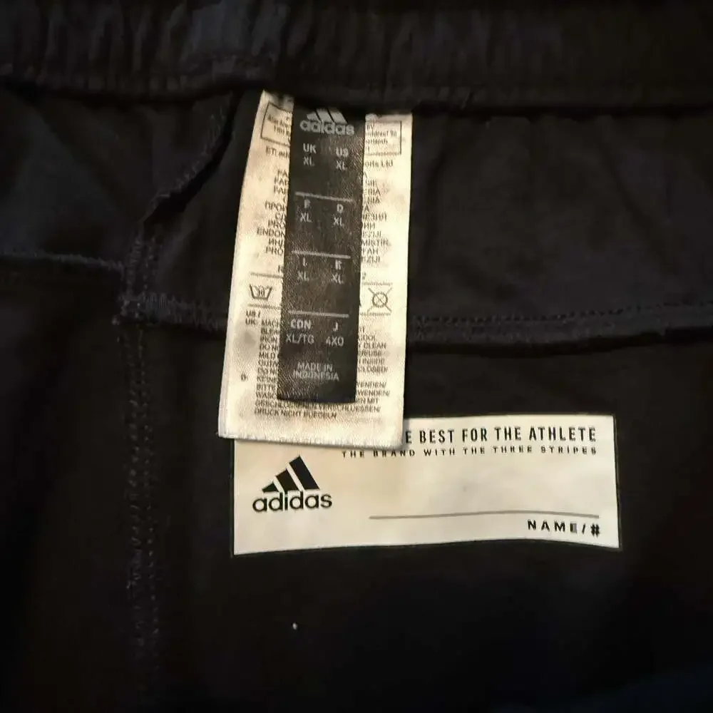 adidas tagged xl