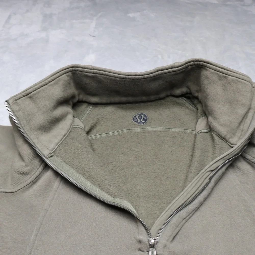 lululemon athletica blemish hole