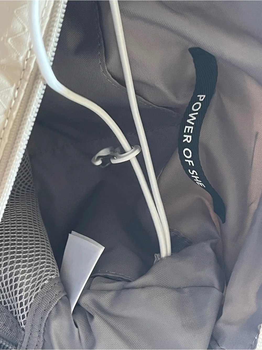 Athleta lightweight shoulder