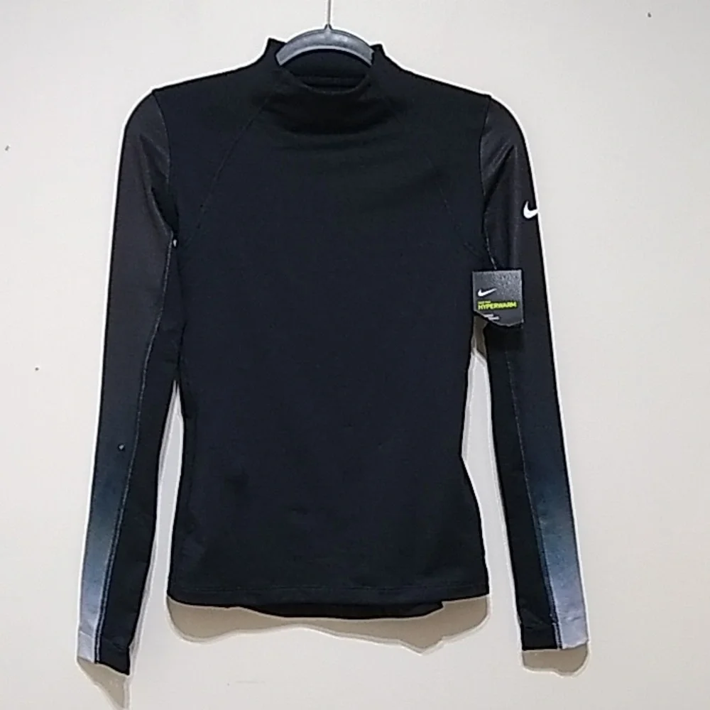 Nike pro hyperwarm