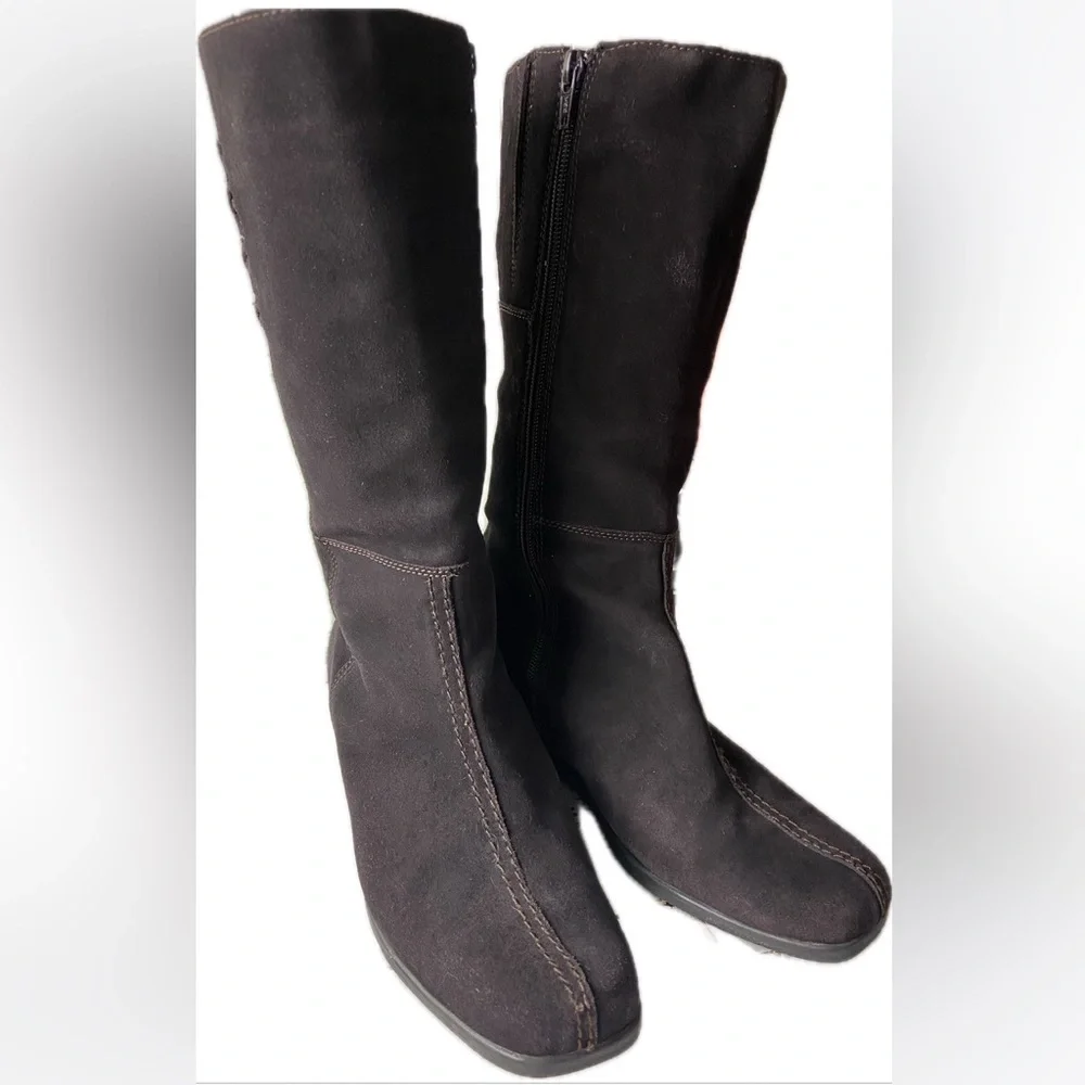 Hillard & Hanson euc suede