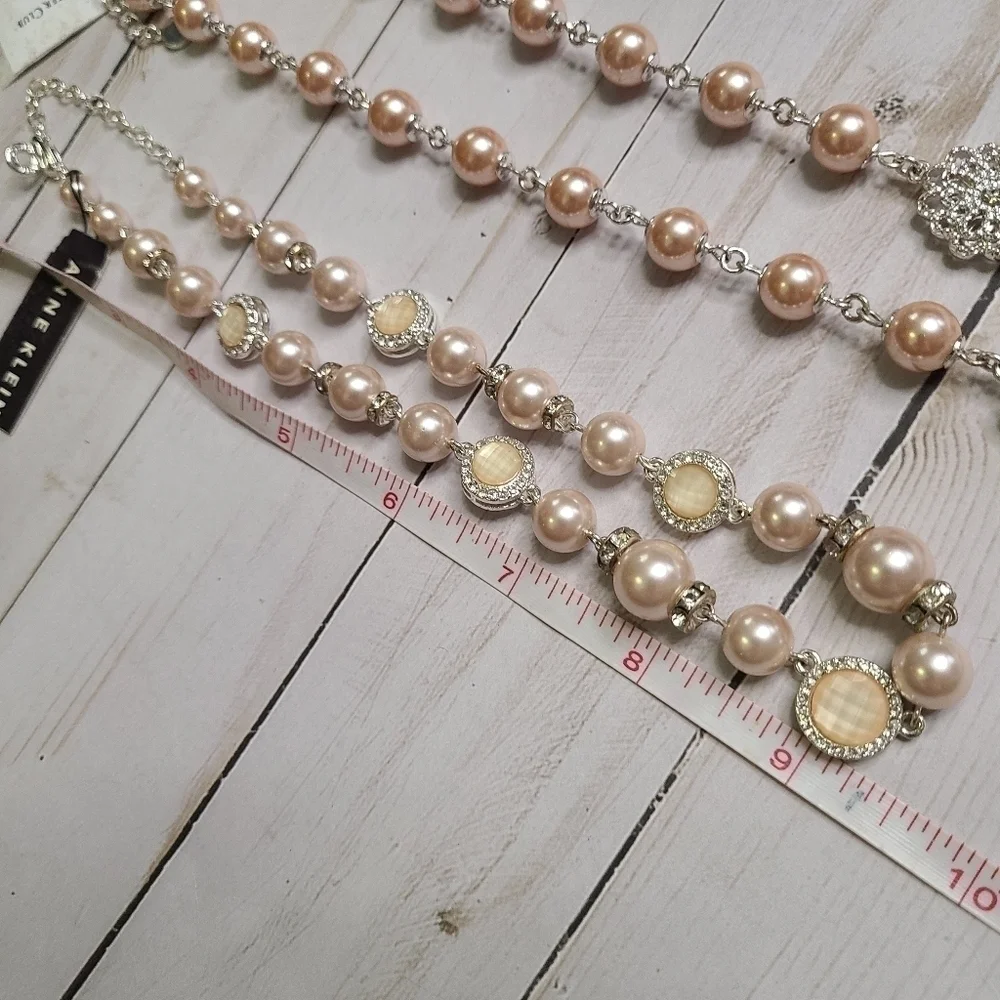 Anne Klein short necklace