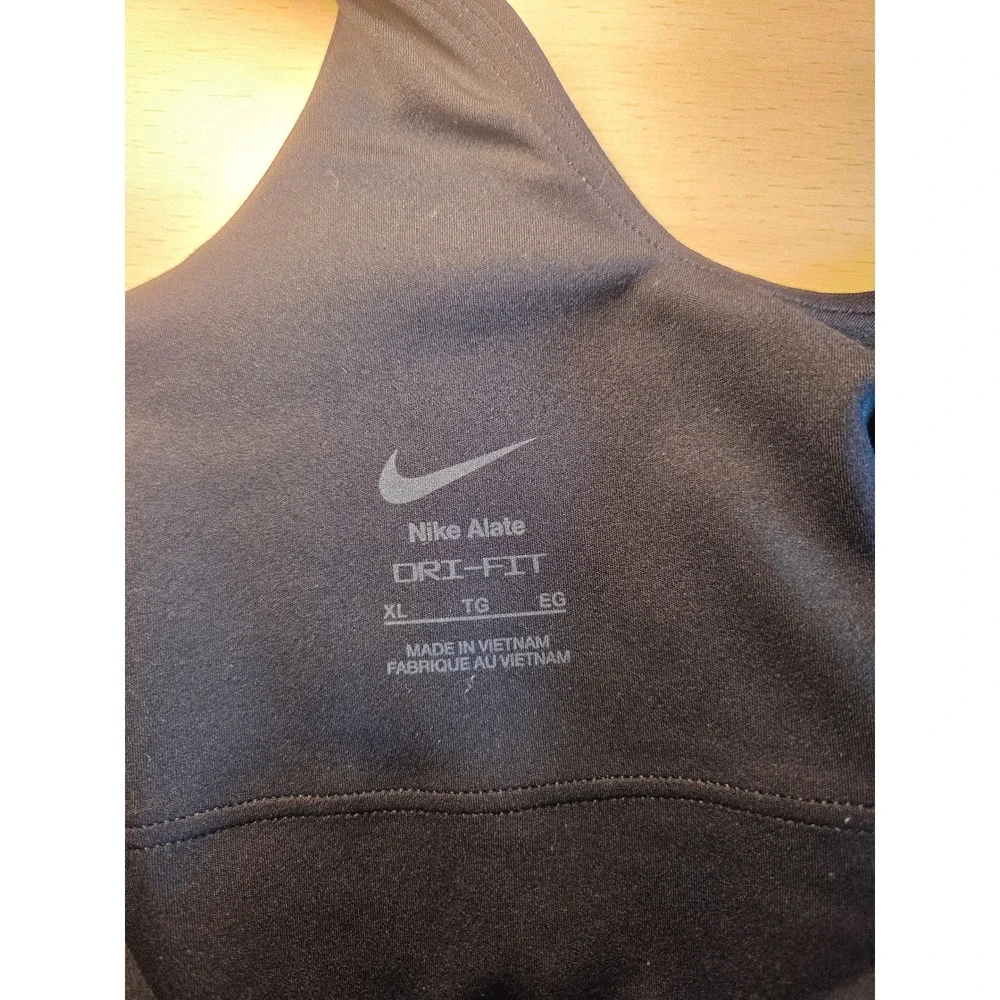 Nike alate dri