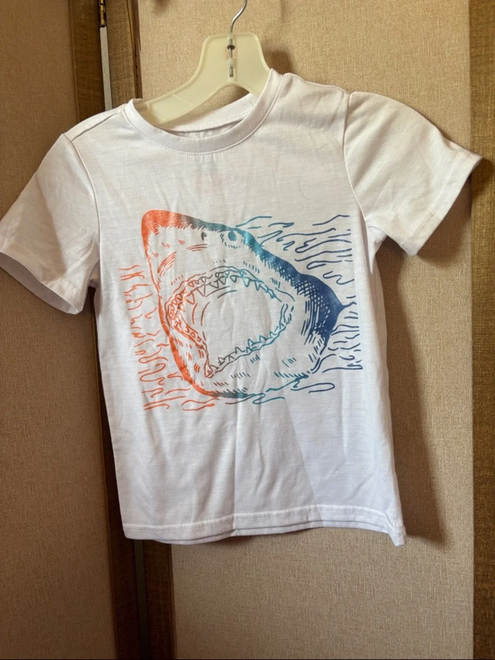 Tommy Bahama Kids White Shark Graphic Sleep Tee - Orange & Blue 7