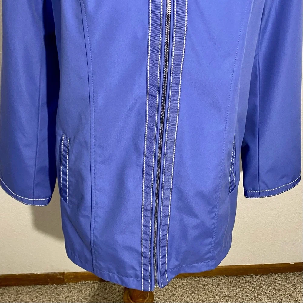 dennis basso lightweight hooded