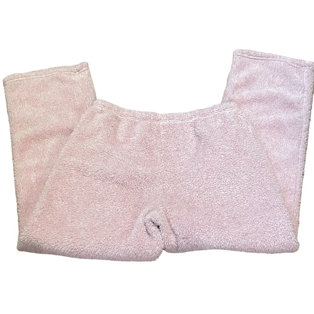 Jaclyn Smith pink lay like
