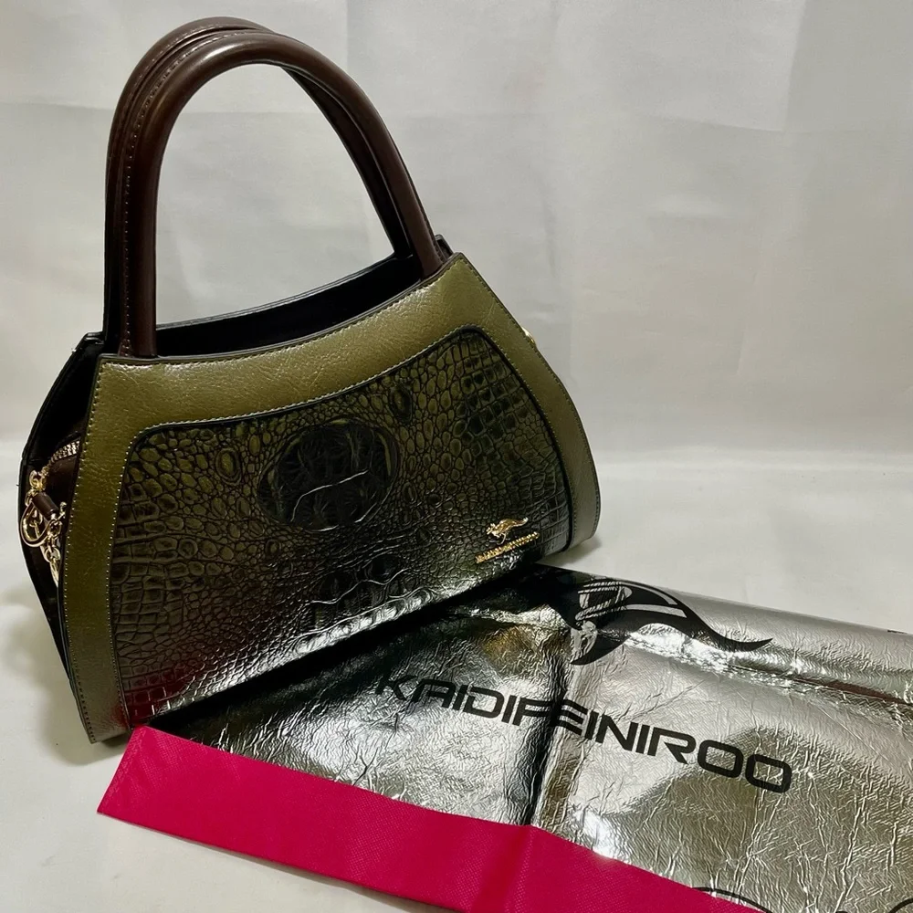 Kaidifeiniroo deep embossed