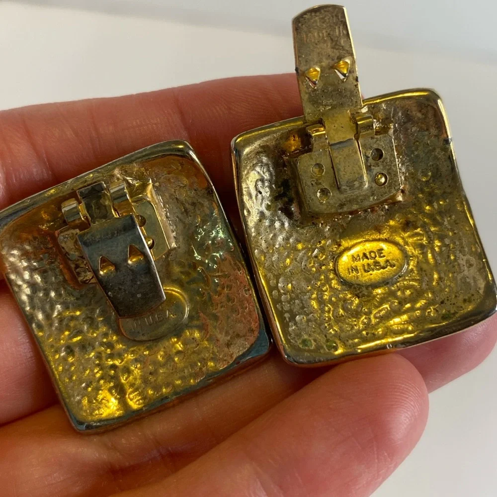 Vintage clip earring
