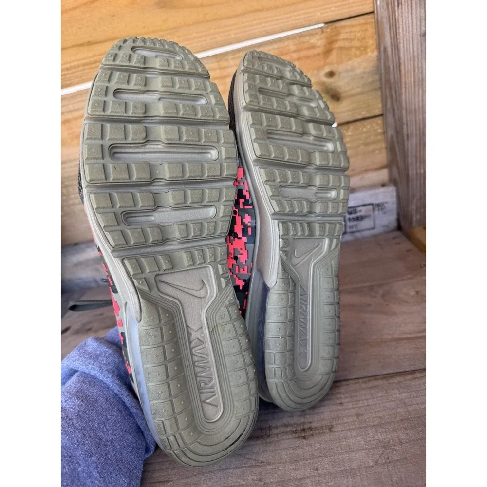 Nike missing insoles