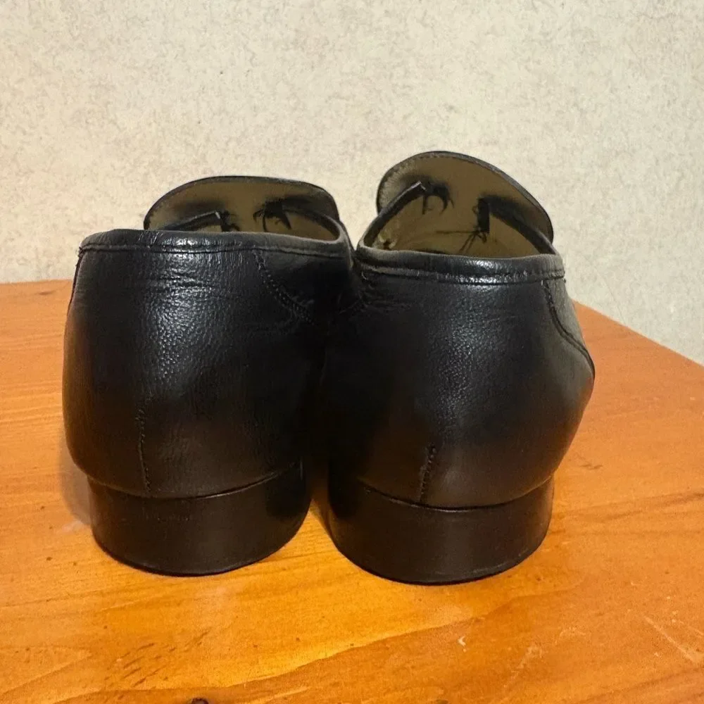 Nunn Bush elegant black