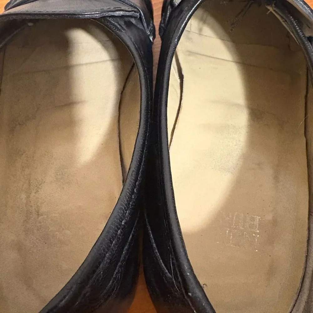 Nunn Bush elegant black