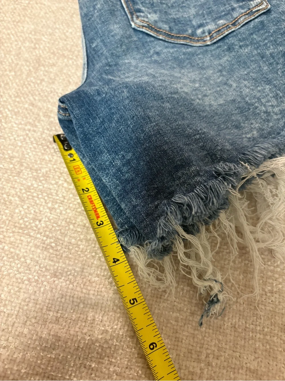 American Eagle Outfitters casual distressed