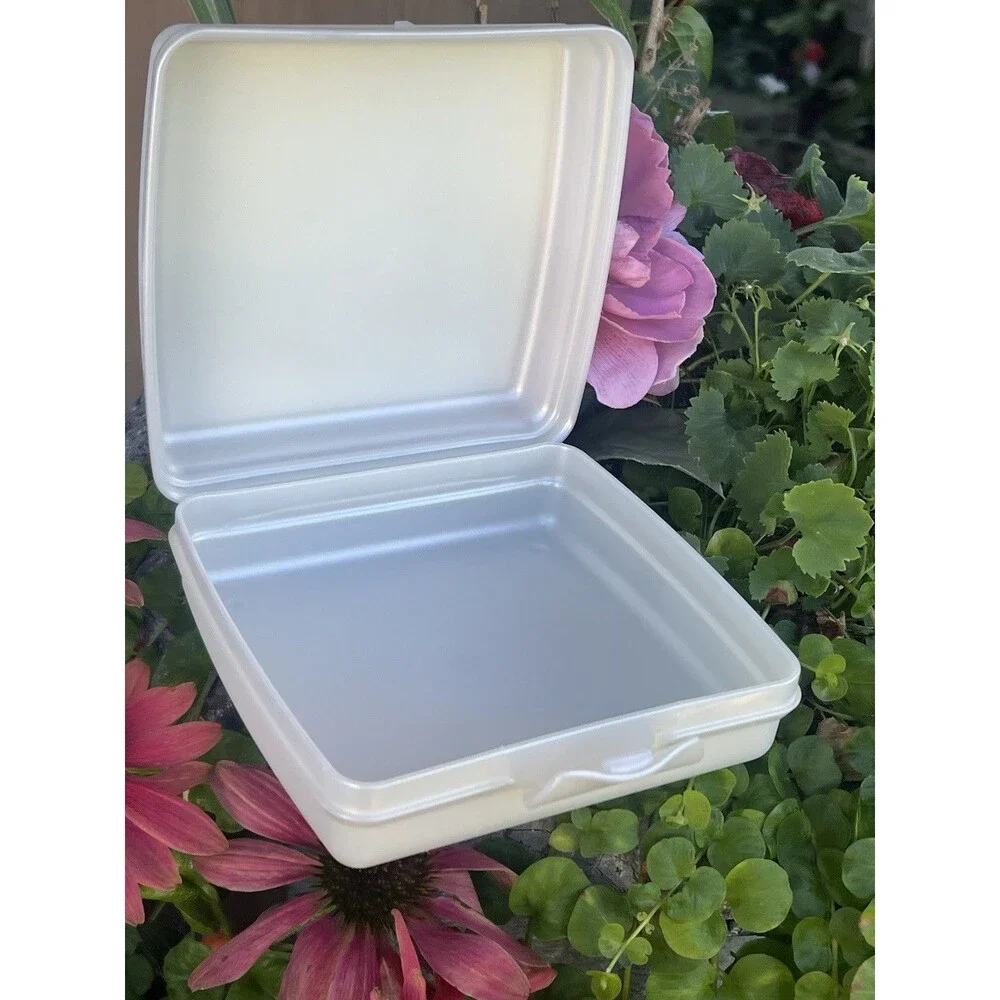 Tupperware beautiful 2004