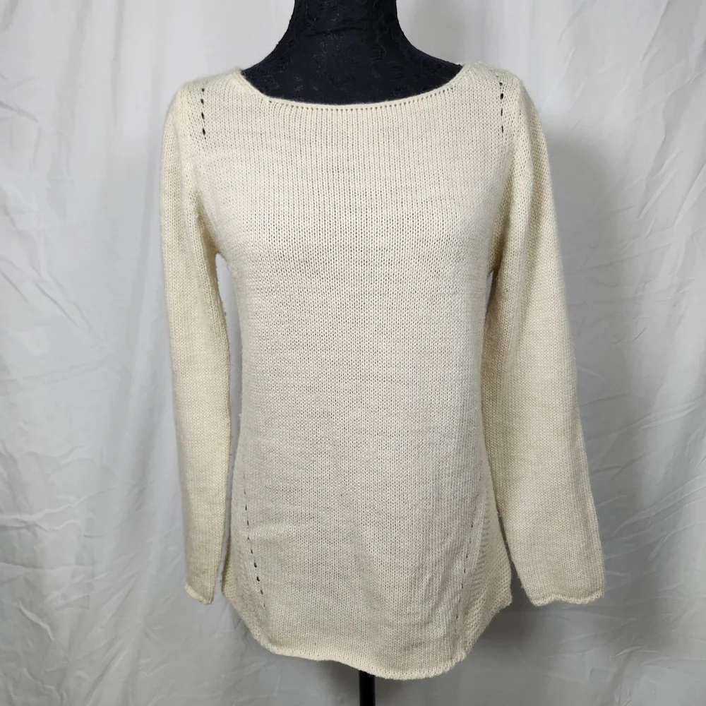 Bianca B. sweater excellent