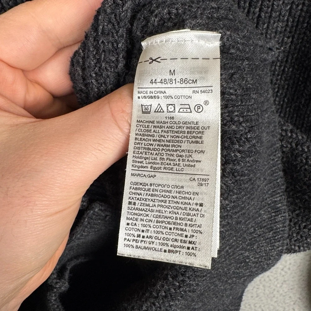 GAP sweater mens
