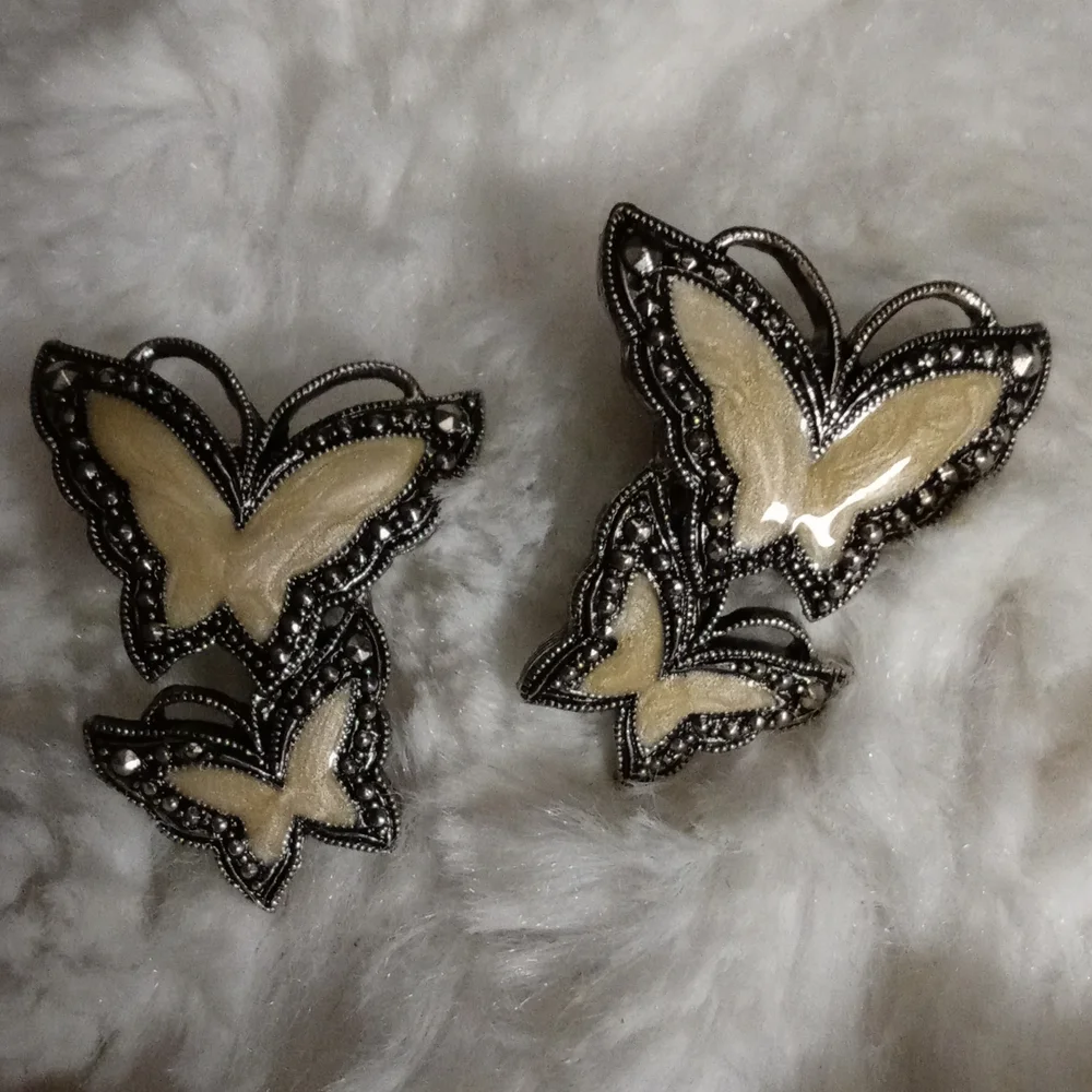 Avon vintage butterfly